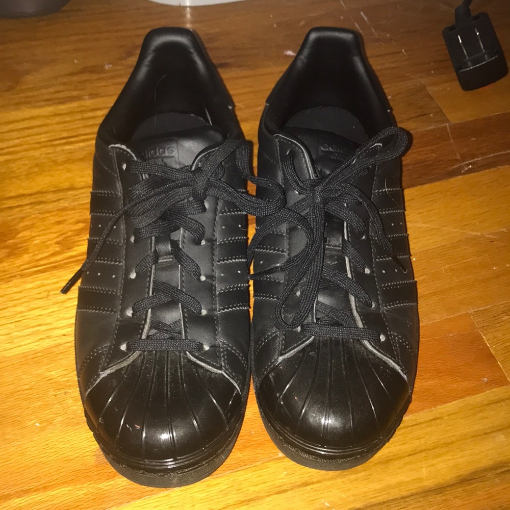 Vintage Adidas Sneakers
